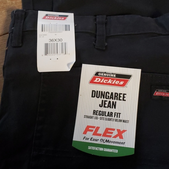 Men's Black Cargo Jeans - Picture 4 of 4